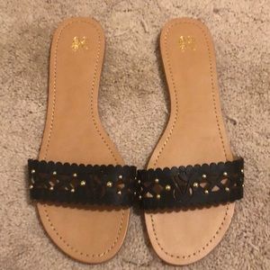 Victoria’s Secret flip flops